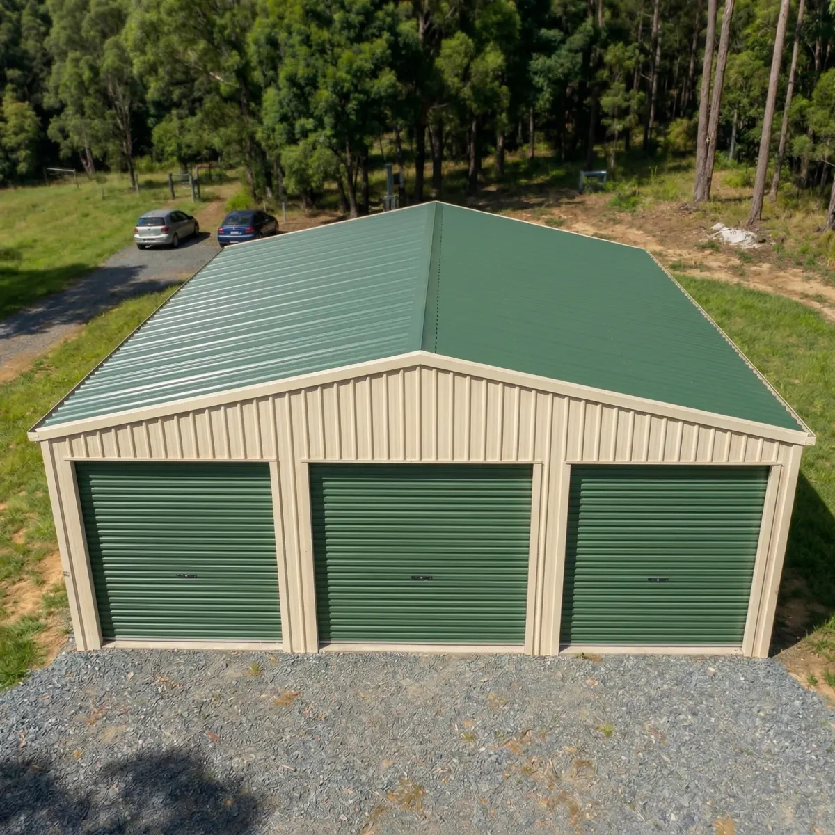 Triple Garage - Image 19